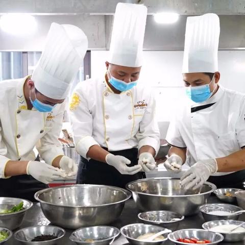 中专（中专教育，培养实用人才的摇篮）