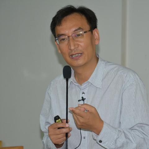 中等职业教育（中等职业教育，培养实用人才的摇篮）