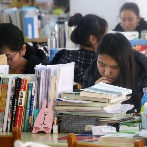 普通高等学校（普通高等学校的发展与未来挑战）