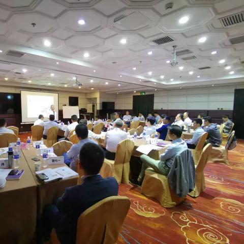 专业（专业之道，追求卓越，铸就辉煌）